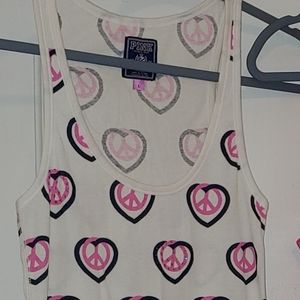 VS pink tank top